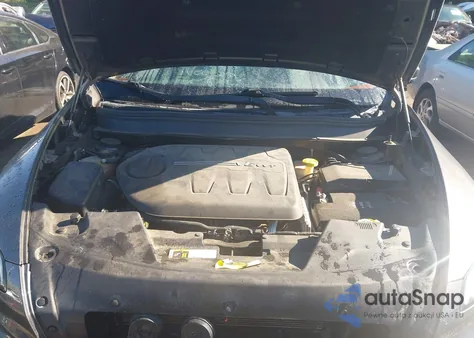 2016 Jeep Cherokee Latitude z USA, uszkodzony, nr VIN 1C4PJMCS2GW182887